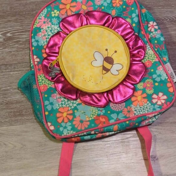 2017 American Girl Willie Wishers Flower Bumble Bee Backpack - Picture 1 of 5